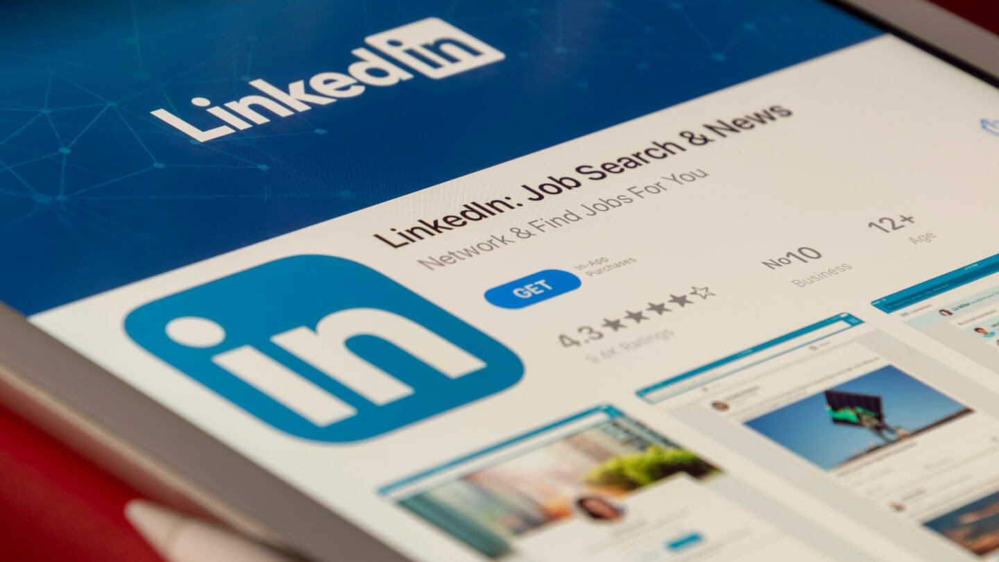 Understanding the Power of LinkedIn Hashtags for Recruiters